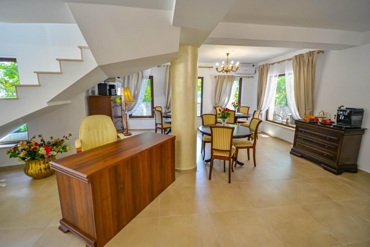 Casa Mora Hotel เดวา ภายนอก รูปภาพ